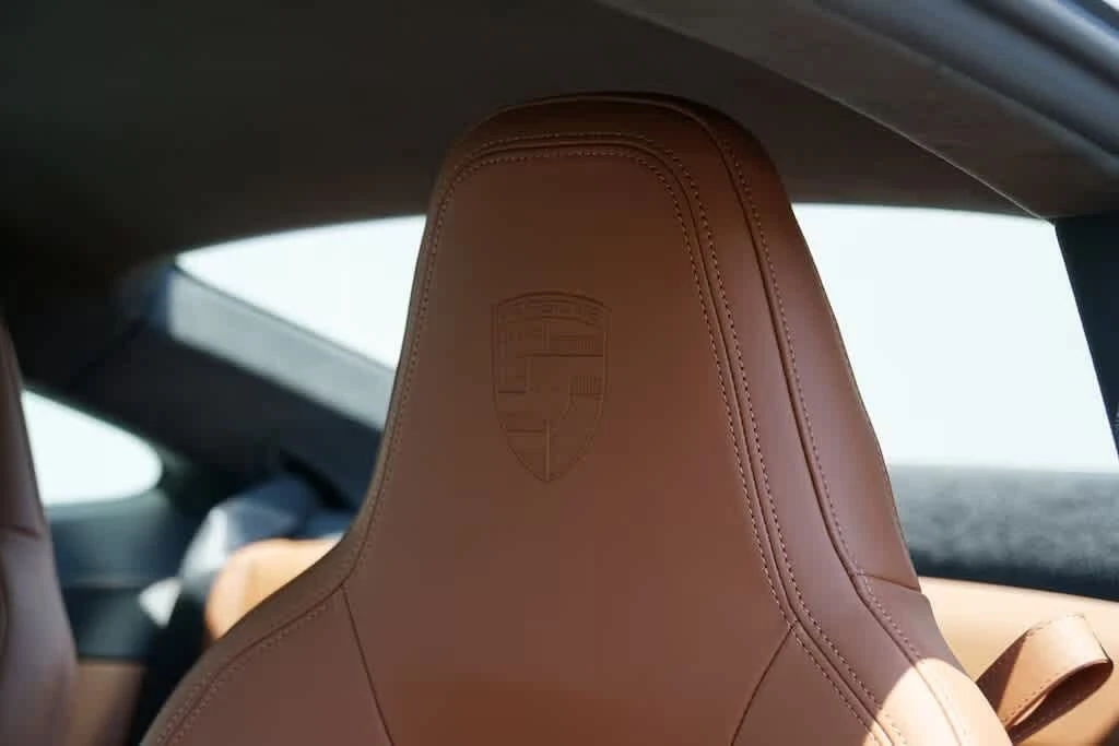 2025 Porsche 992 GT3 Touring - Image 28 of 31