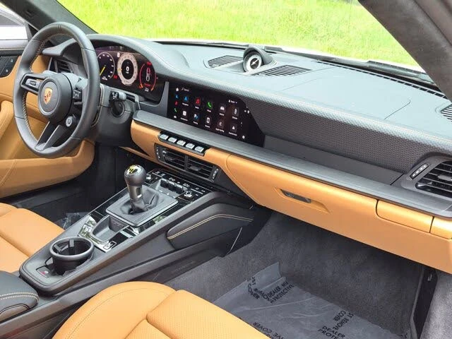 2025 Porsche 992 GT3 Touring - Image 27 of 31
