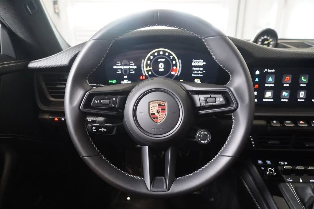 2025 Porsche 992 GT3 Touring - Image 17 of 31