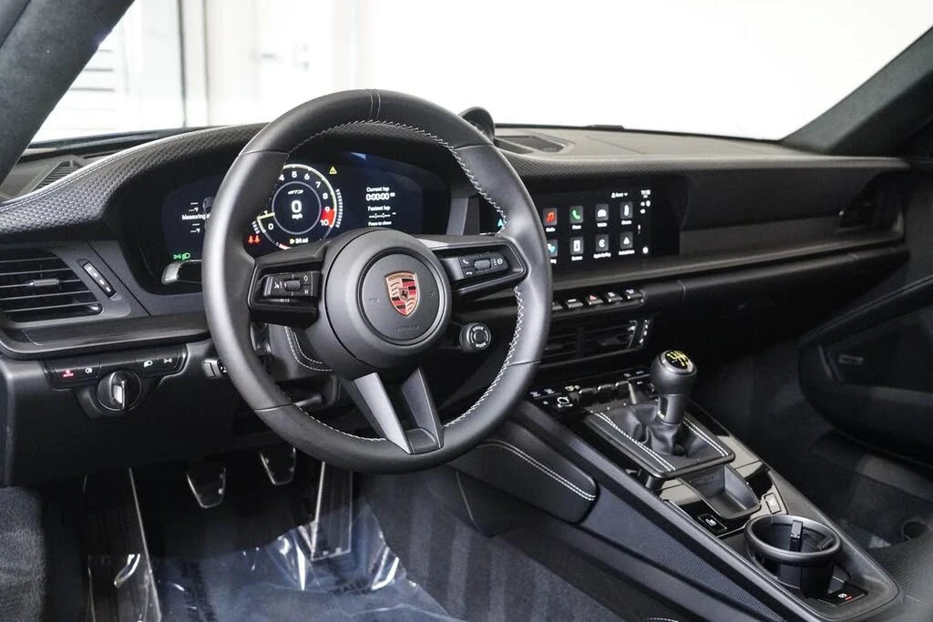 2025 Porsche 992 GT3 Touring - Image 16 of 31