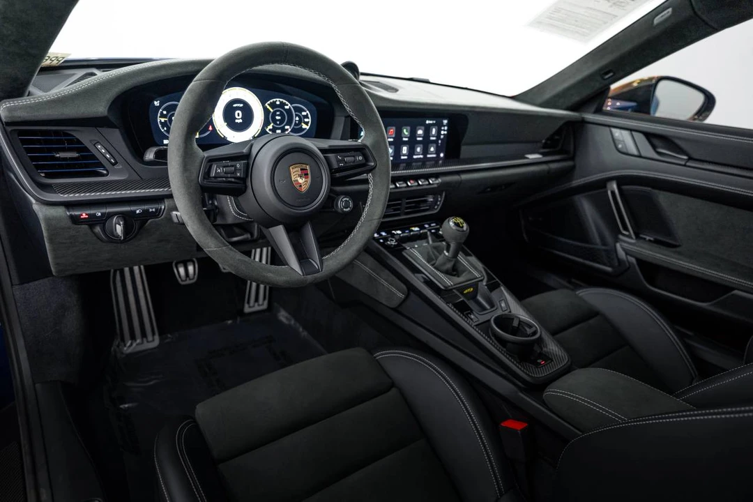 2025 Porsche 992 GT3 - Image 4 of 5