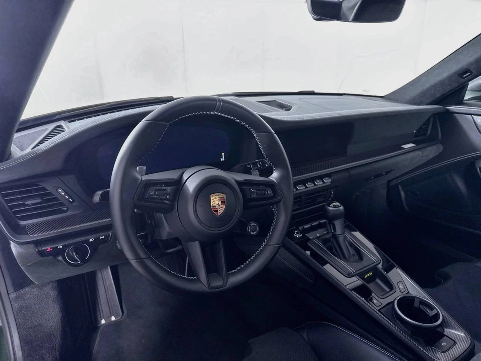 2025 Porsche 992 GT3 - Image 4 of 5