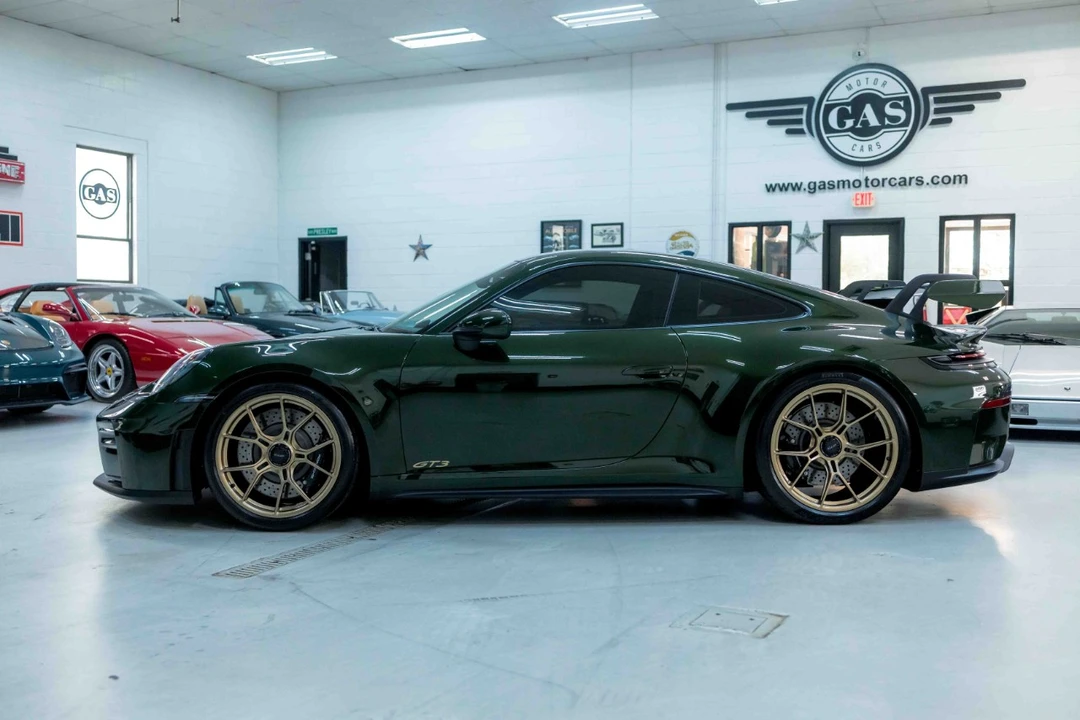 2025 Porsche 992 GT3 - Image 11 of 12