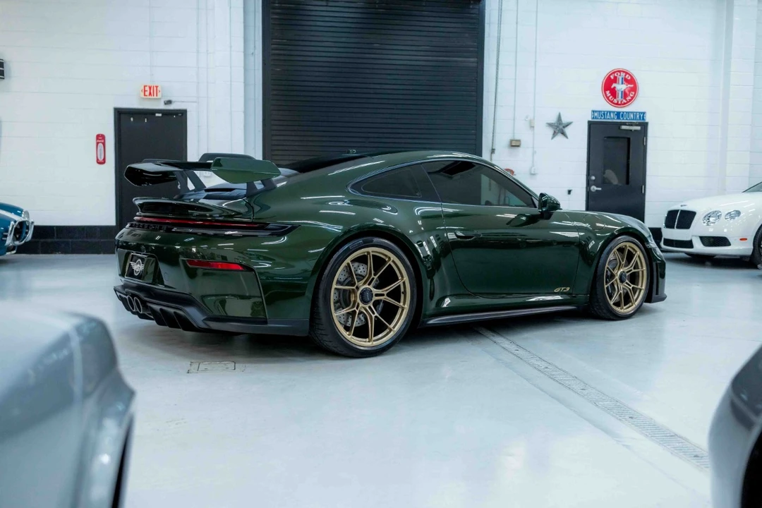2025 Porsche 992 GT3 - Image 8 of 12