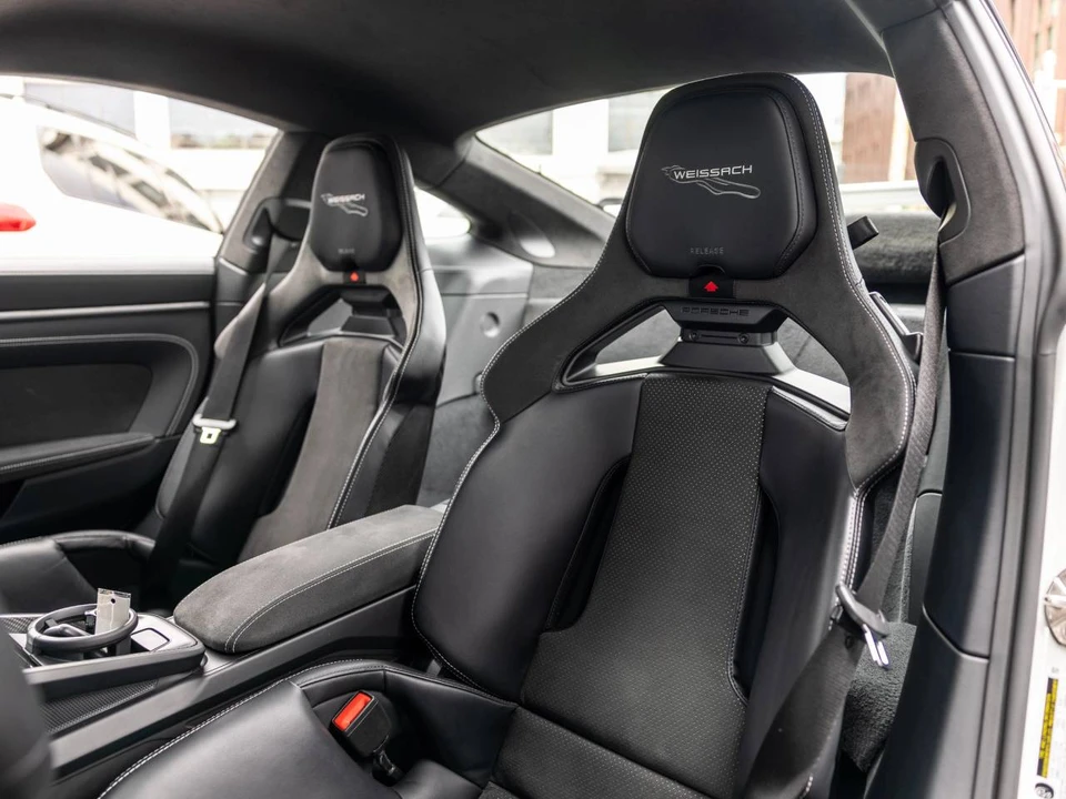 2025 Porsche 992 GT3 - Image 5 of 5
