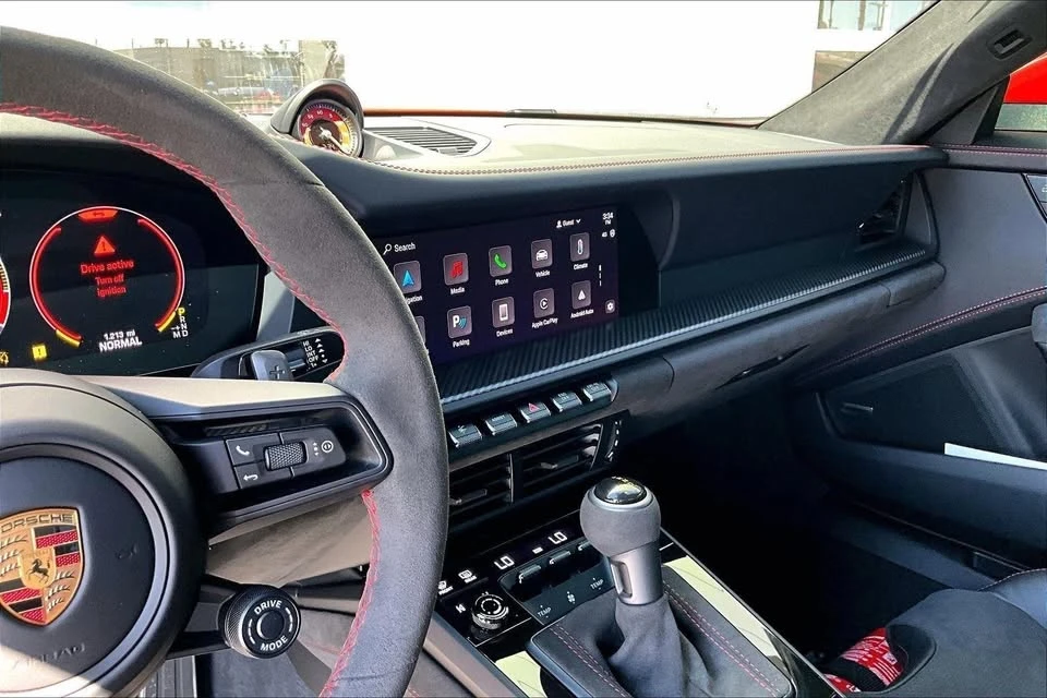 2025 Porsche 992 GT3 - Image 5 of 18