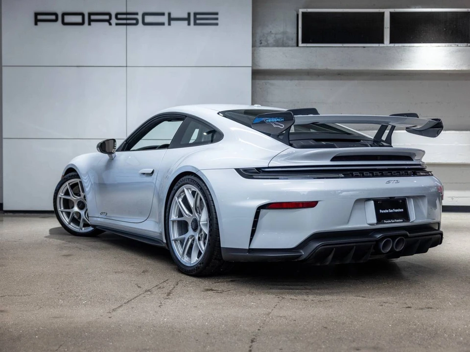 2025 Porsche 992 GT3 - Image 3 of 5