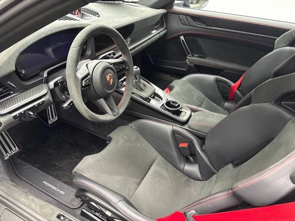 2025 Porsche 992 GT3 - Image 5 of 5