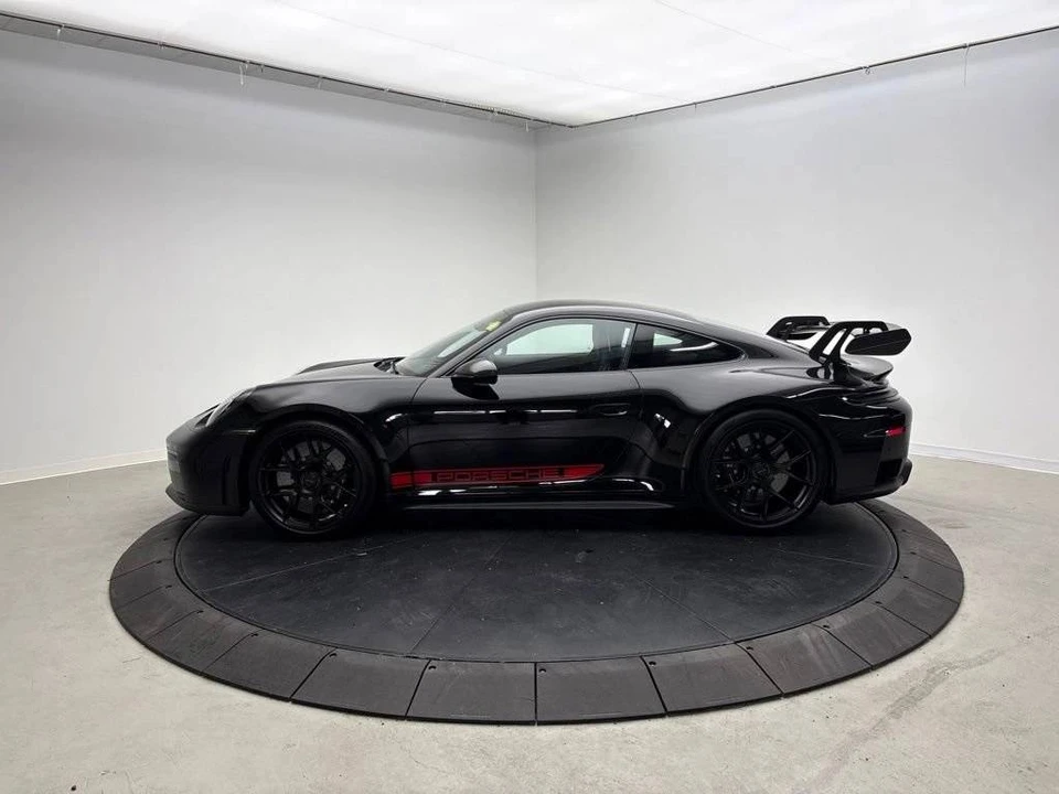 2025 Porsche 992 GT3 - Image 2 of 5