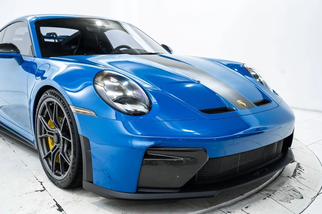 2025 Porsche 992 GT3 - Image 23 of 31