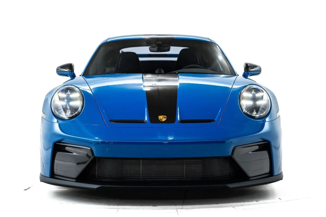 2025 Porsche 992 GT3 - Image 10 of 31