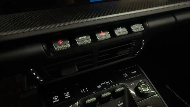 2025 Porsche 992 GT3 - Image 13 of 21