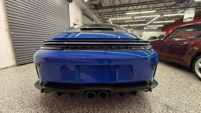 2025 Porsche 992 GT3 - Image 19 of 21