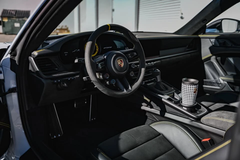 2025 Porsche 992 GT3 RS - Image 4 of 18