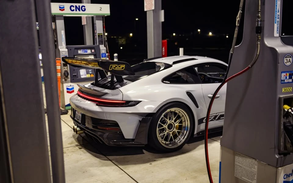 2025 Porsche 992 GT3 RS - Image 14 of 18