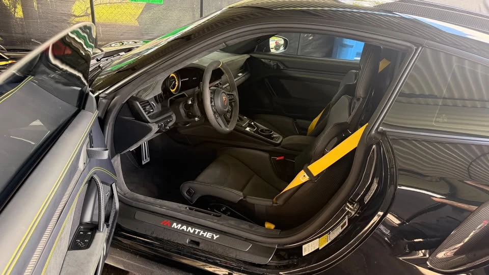 2025 Porsche 992 GT3 RS - Image 11 of 13