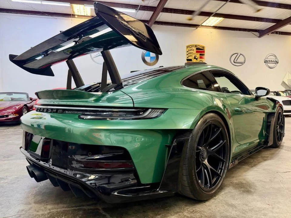 2025 Porsche 992 GT3 RS - Image 3 of 10