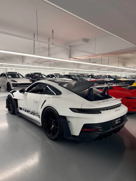 2025 Porsche 992 GT3 RS - Image 4 of 10