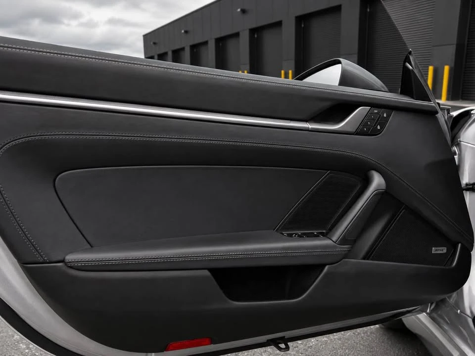 2025 Porsche 992 Carrera - Image 16 of 19