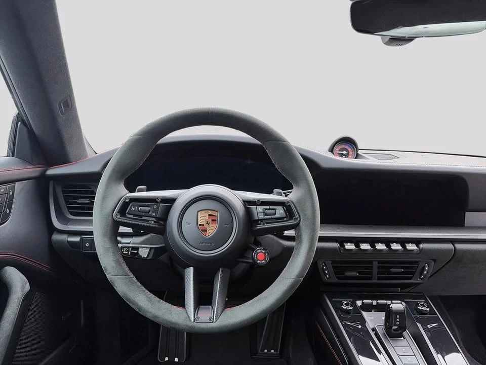 2025 Porsche 992 Carrera - Image 4 of 10