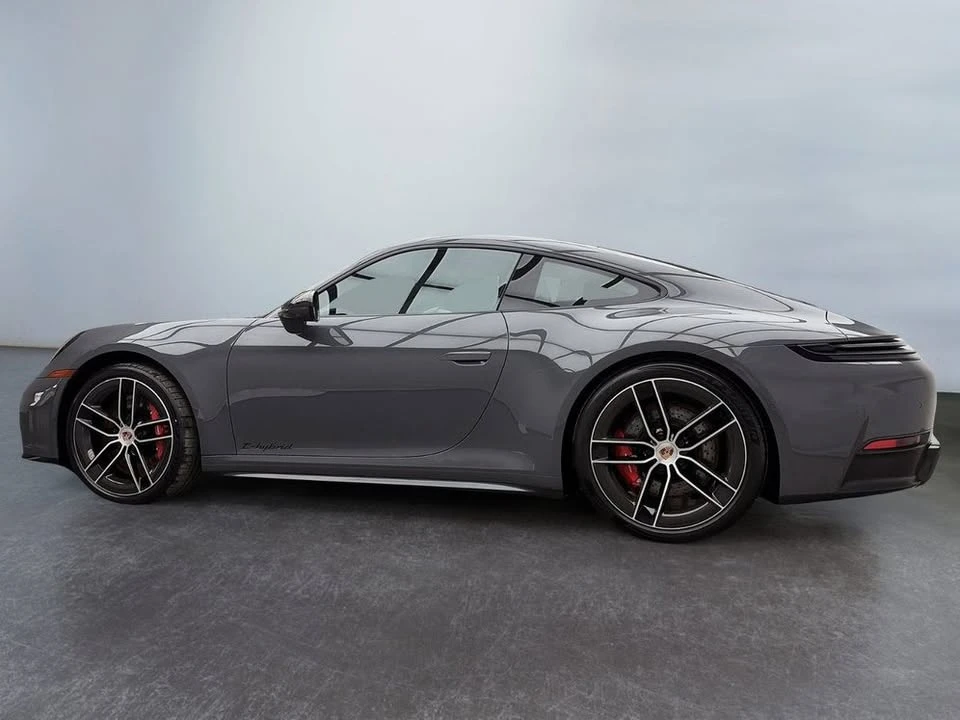 2025 Porsche 992 Carrera - Image 2 of 10