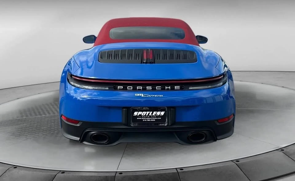 2025 Porsche 992 Carrera - Image 4 of 17