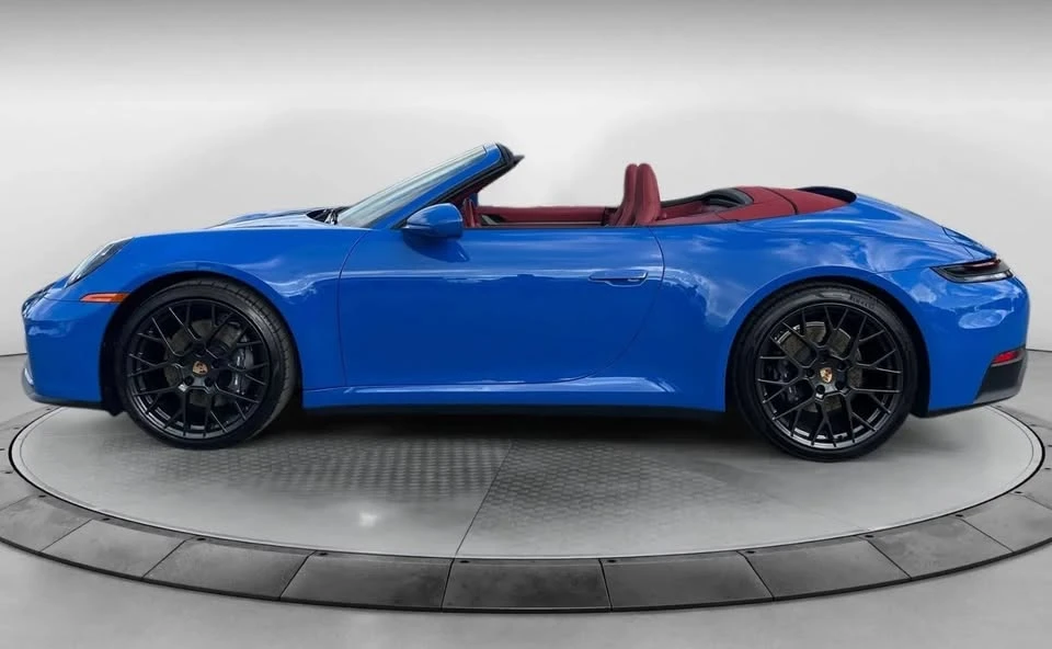 2025 Porsche 992 Carrera - Image 3 of 17