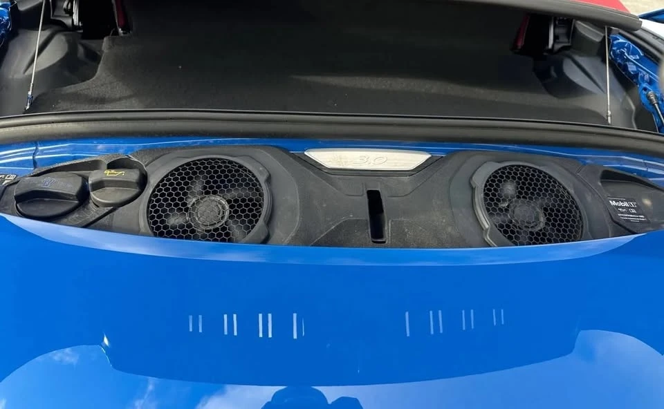 2025 Porsche 992 Carrera - Image 11 of 17