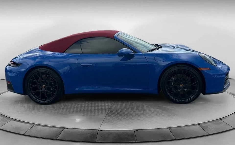 2025 Porsche 992 Carrera - Image 6 of 17