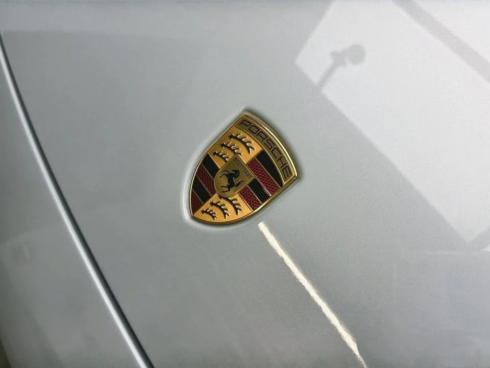 2025 Porsche 992 Carrera - Image 10 of 10