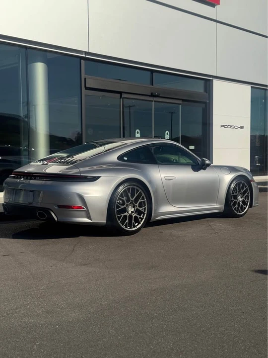 2025 Porsche 992 Carrera S - Image 6 of 15