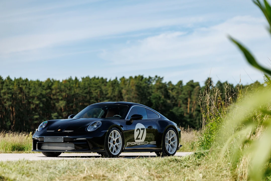 2025 Porsche 992 S/T - Image 31 of 31