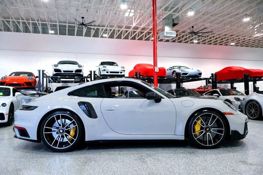 2025 Porsche 992 Carrera - Image 11 of 12