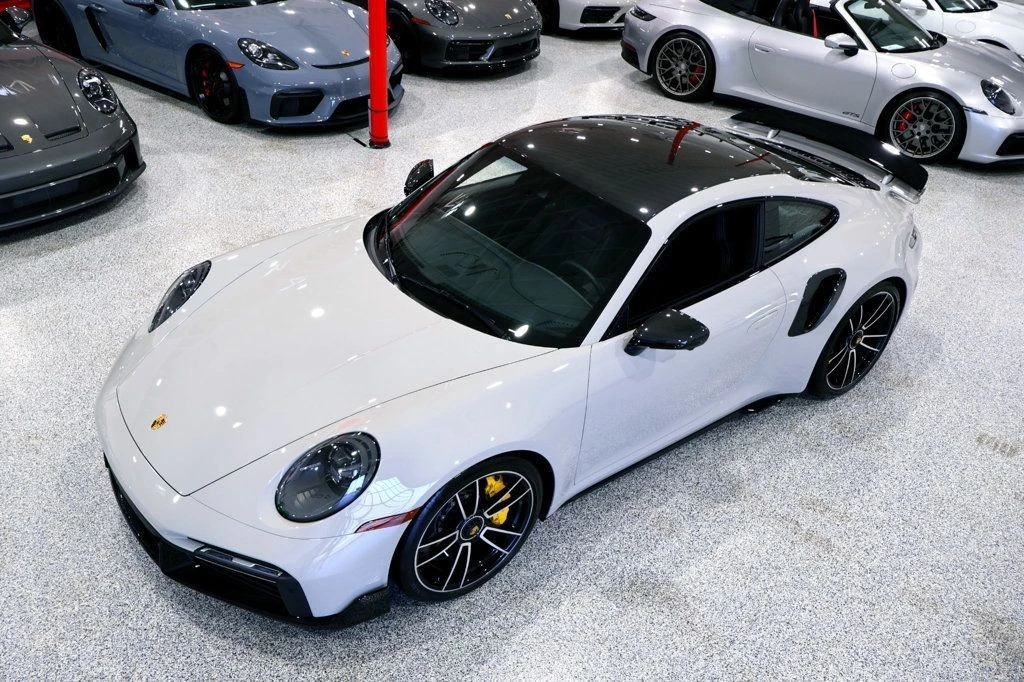 2025 Porsche - Image 5 of 12