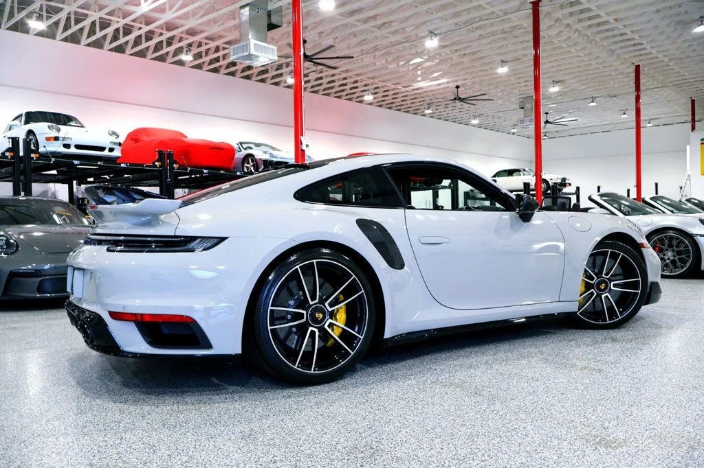 2025 Porsche - Image 12 of 12