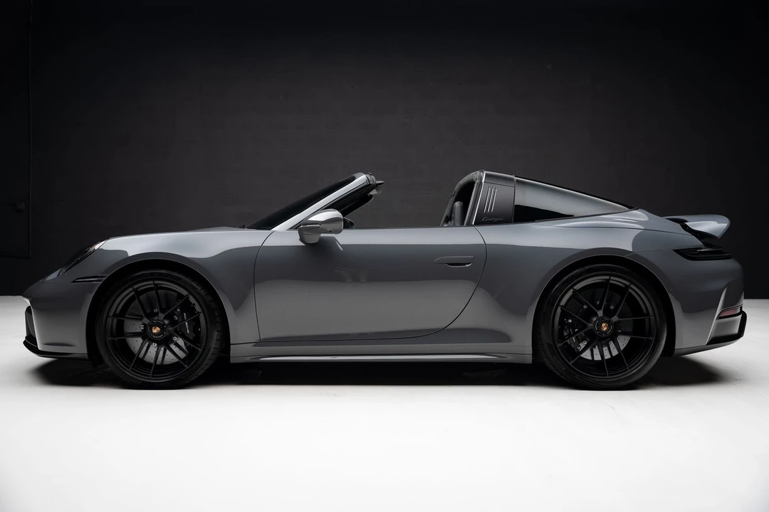 2025 Porsche 992 Targa 4 GTS - Image 19 of 31