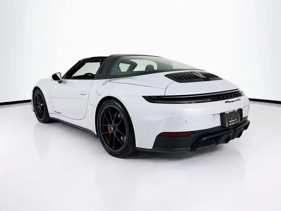 2025 Porsche 992 Targa 4 GTS - Image 19 of 31
