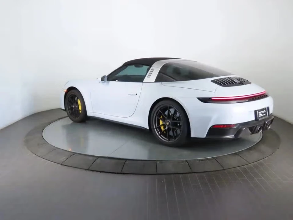 2025 Porsche 992 Targa 4 GTS - Image 20 of 31