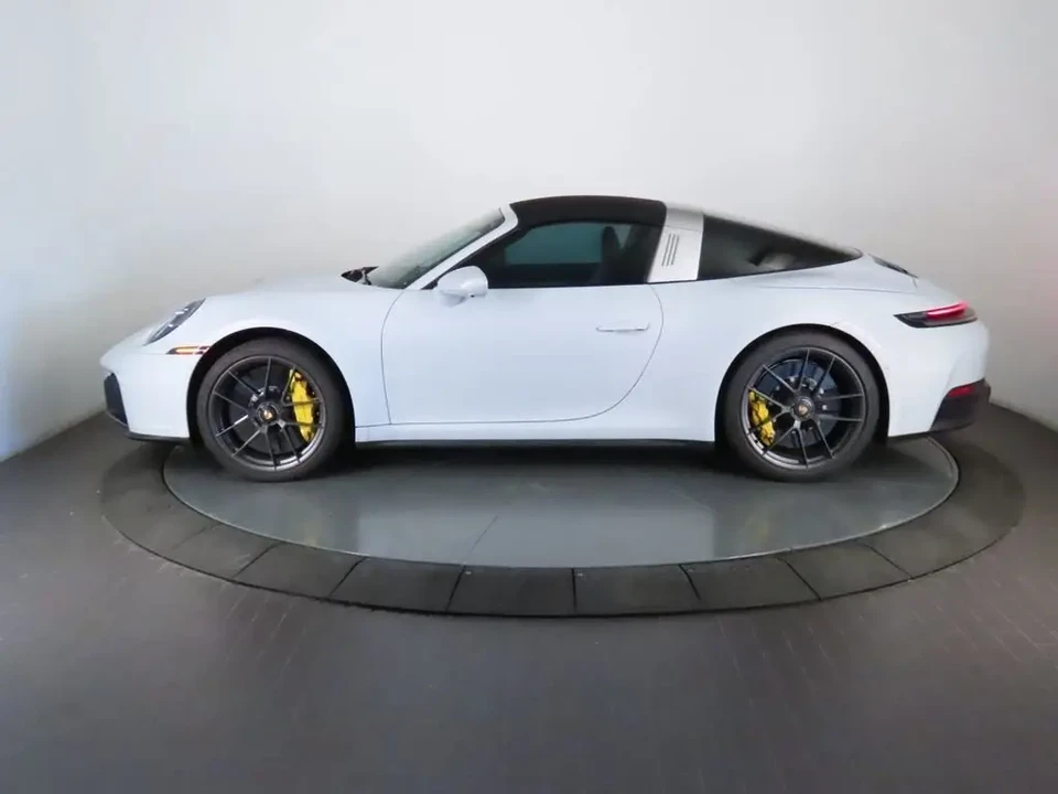 2025 Porsche 992 Targa 4 GTS - Image 16 of 31