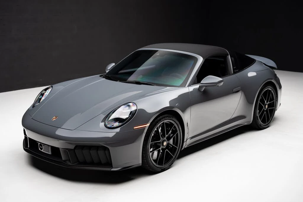 2025 Porsche 992 Targa 4 GTS - Image 5 of 31
