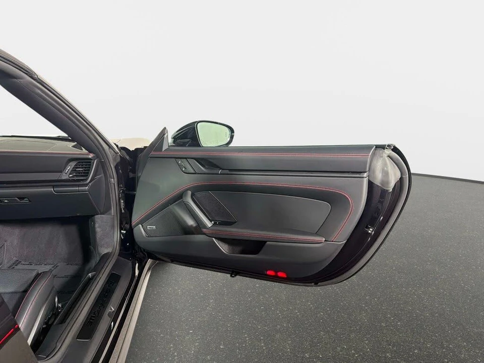 2025 Porsche 992 Targa 4 GTS - Image 22 of 31