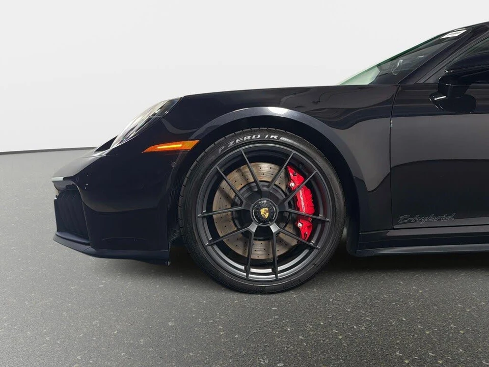 2025 Porsche 992 Targa 4 GTS - Image 16 of 31