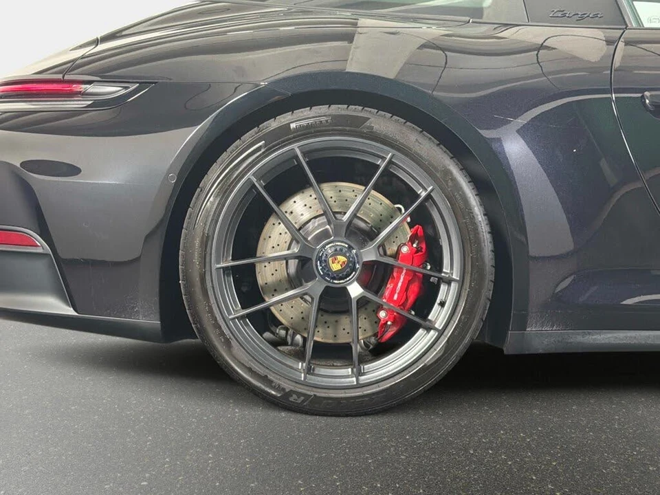 2025 Porsche 992 Targa 4 GTS - Image 5 of 31
