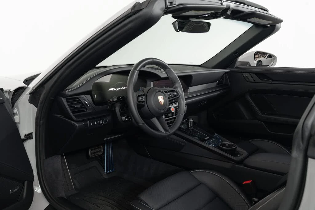 2025 Porsche 992 Targa 4 GTS - Image 3 of 31
