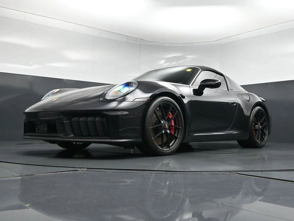 2025 Porsche 992 Targa 4 GTS - Image 20 of 31