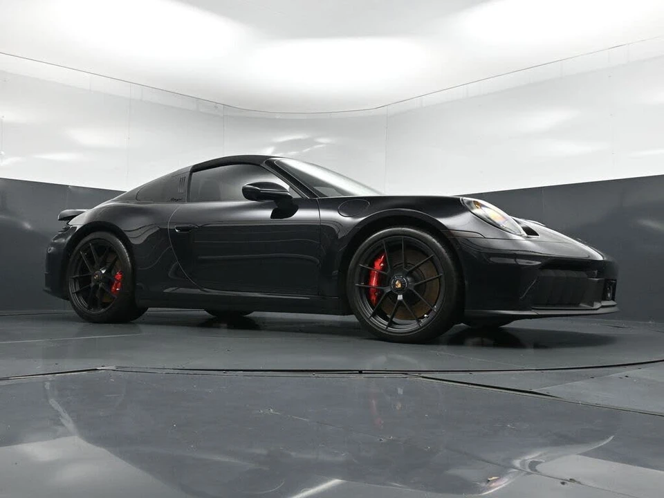 2025 Porsche 992 Targa 4 GTS - Image 26 of 31