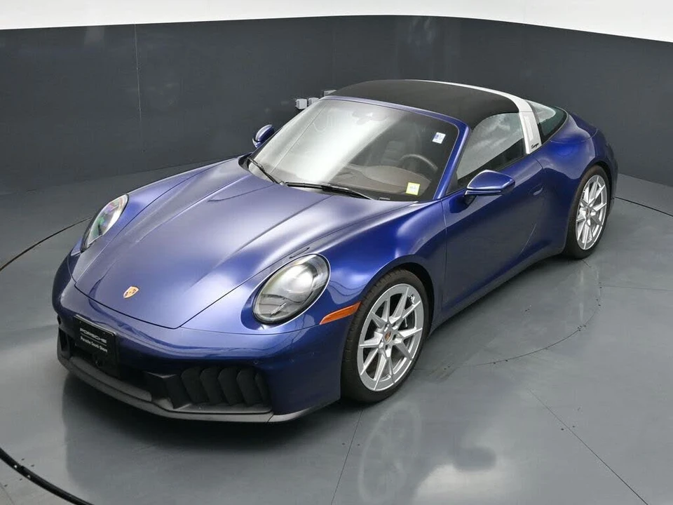 2025 Porsche 992 Targa 4 GTS - Image 15 of 31