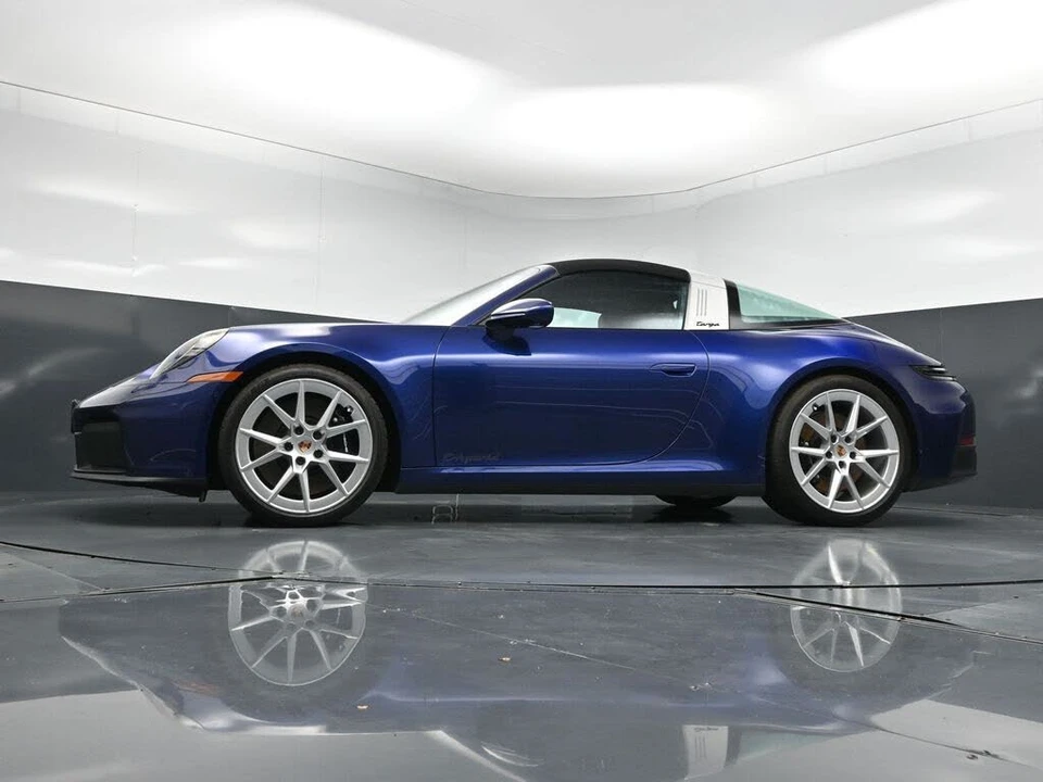 2025 Porsche 992 Targa 4 GTS - Image 24 of 31