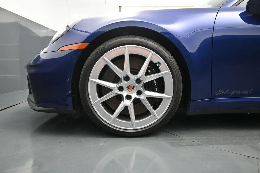 2025 Porsche 992 Targa 4 GTS - Image 8 of 31