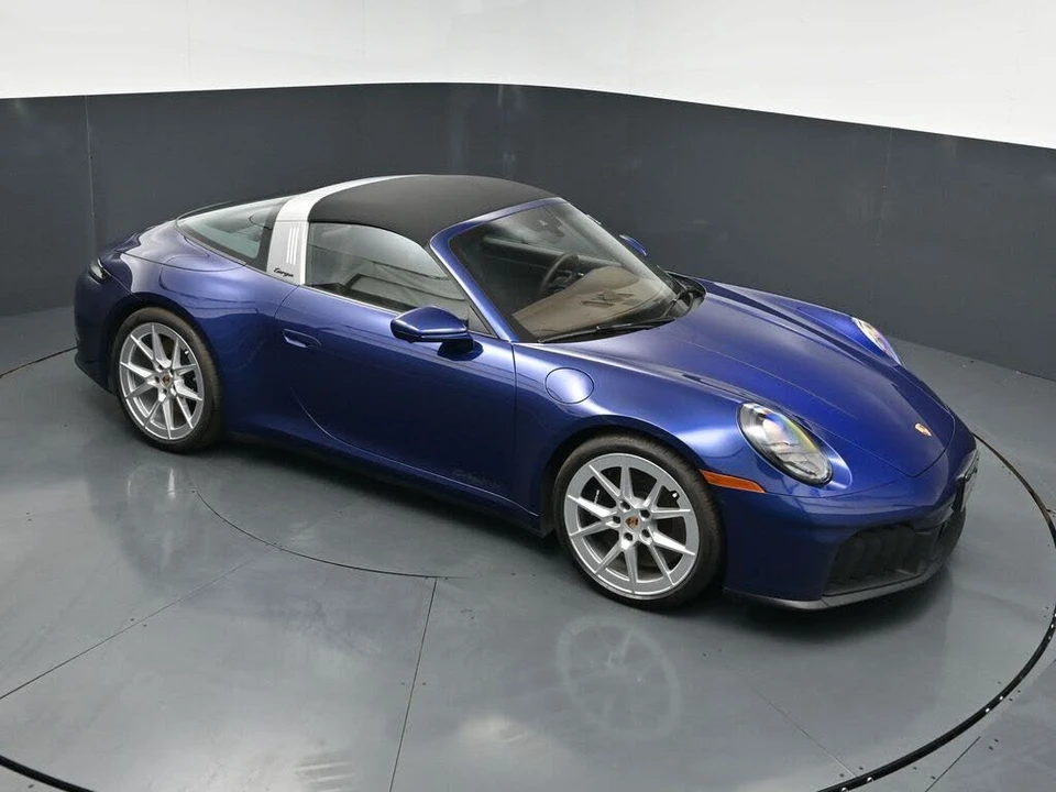 2025 Porsche 992 Targa 4 GTS - Image 21 of 31